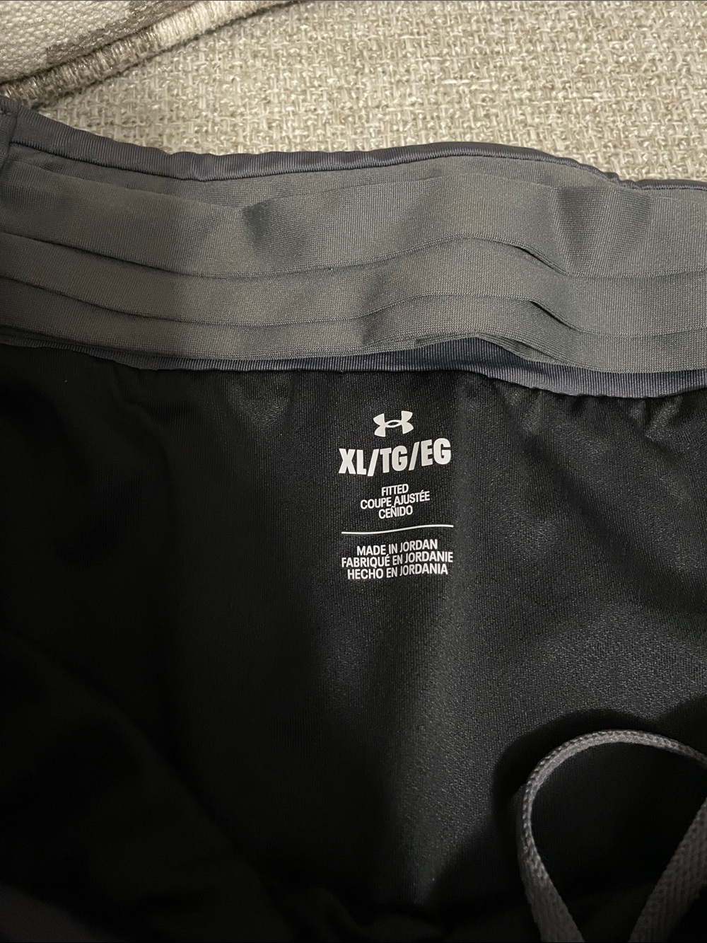 Men’s Under Armour shorts - Picture 4 of 4